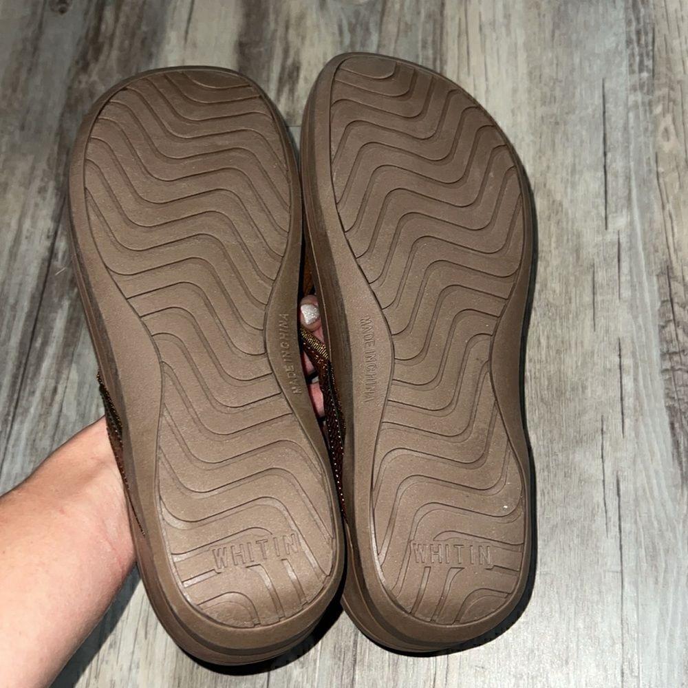 whitin sandals - Picture 3 of 3